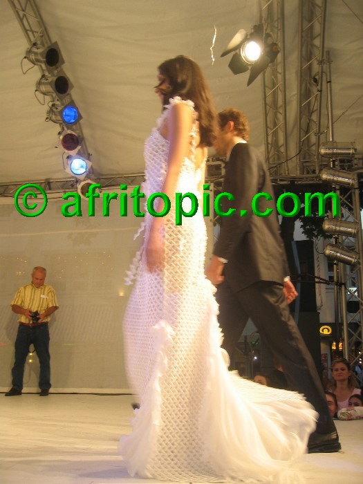 ../Images/Krefeld-Strssenmodenschau-2005 688.jpg